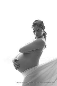 nude preg.jpg