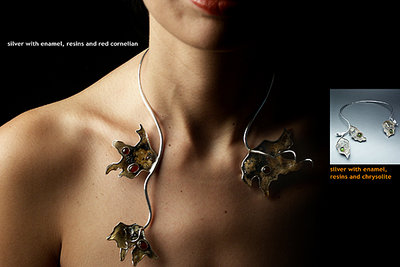 wear_nyc_leafy_necklace.jpg