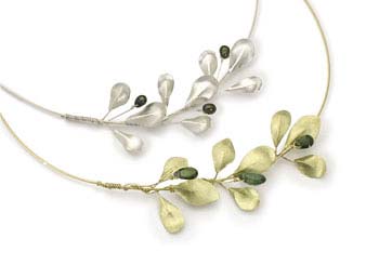 cc-inlp-ster-indigo-leaf-pendant-cc-inlp-18k-indigo-leaf-pendant-x.jpg