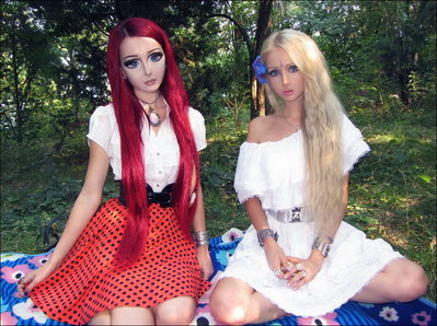 live-dolls-002.jpg