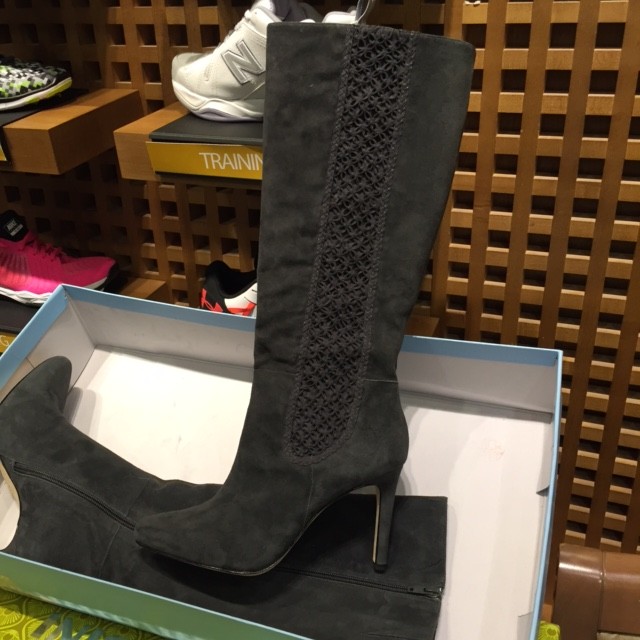 grey boots.jpg